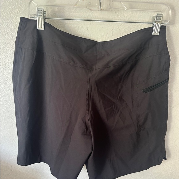 Patagonia Women's Stretch Planing Boardshorts - 8"
Black Beach Sz 6 Surf - Picture 4 of 7